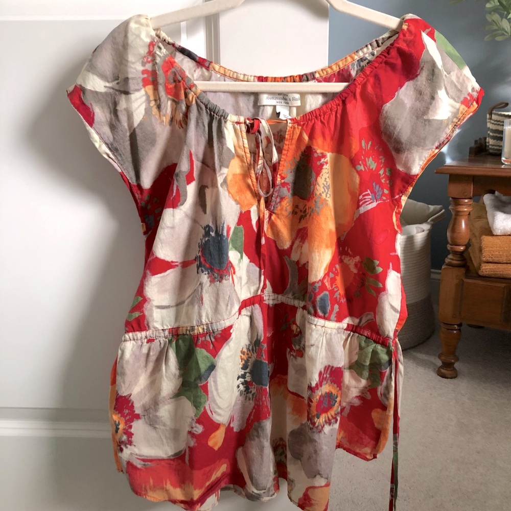 Abercrombie & Fitch Floral Short Sleeve Top Blouse Medium